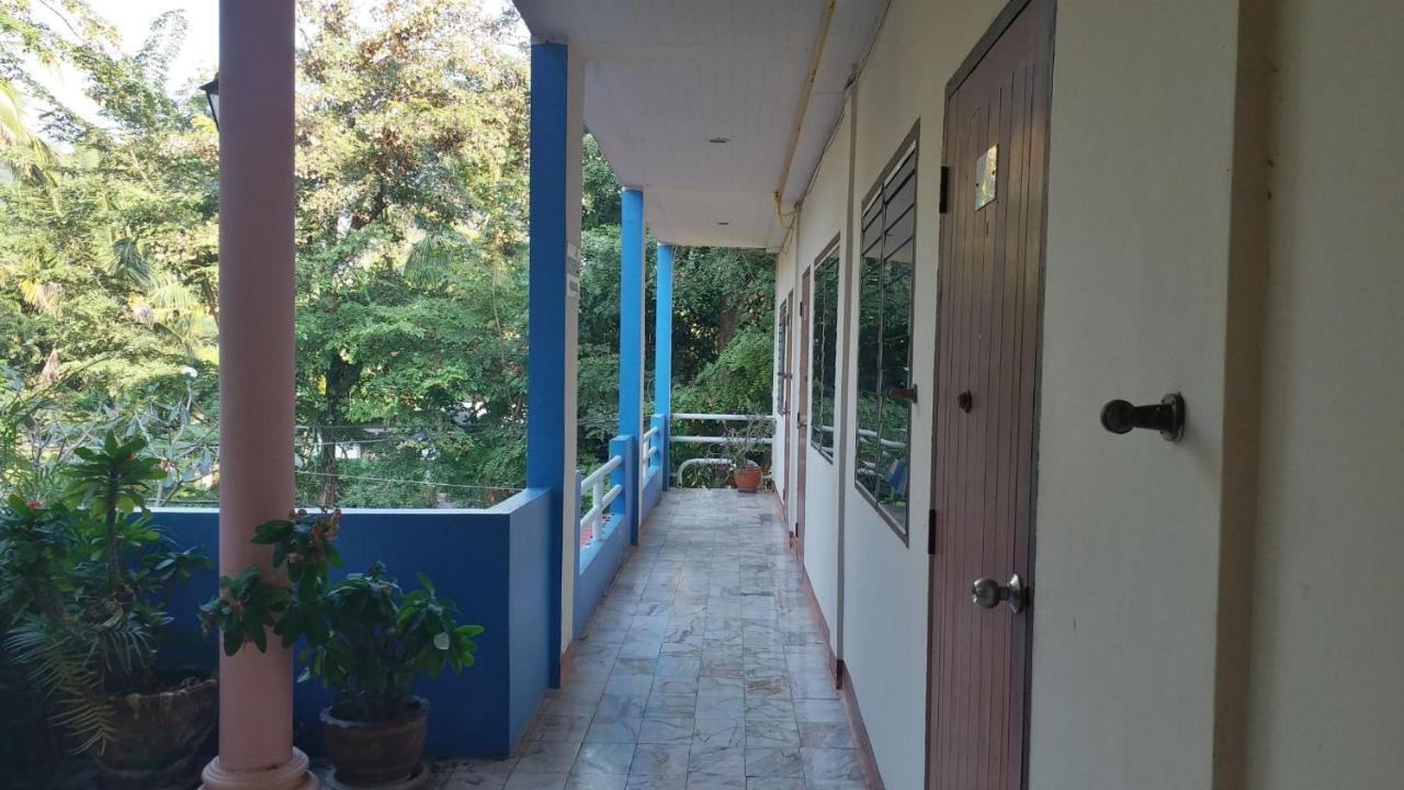 The 99 Inn Hotel Pak Chong Extérieur photo