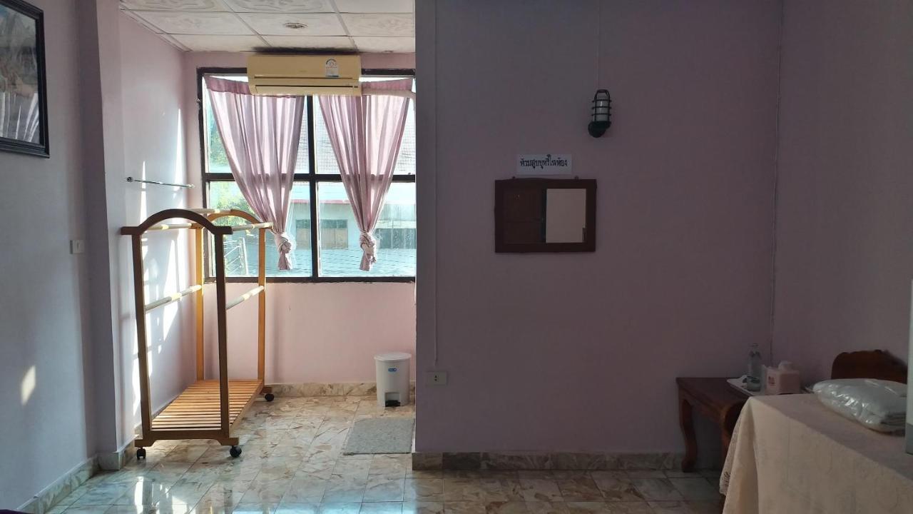 The 99 Inn Hotel Pak Chong Extérieur photo